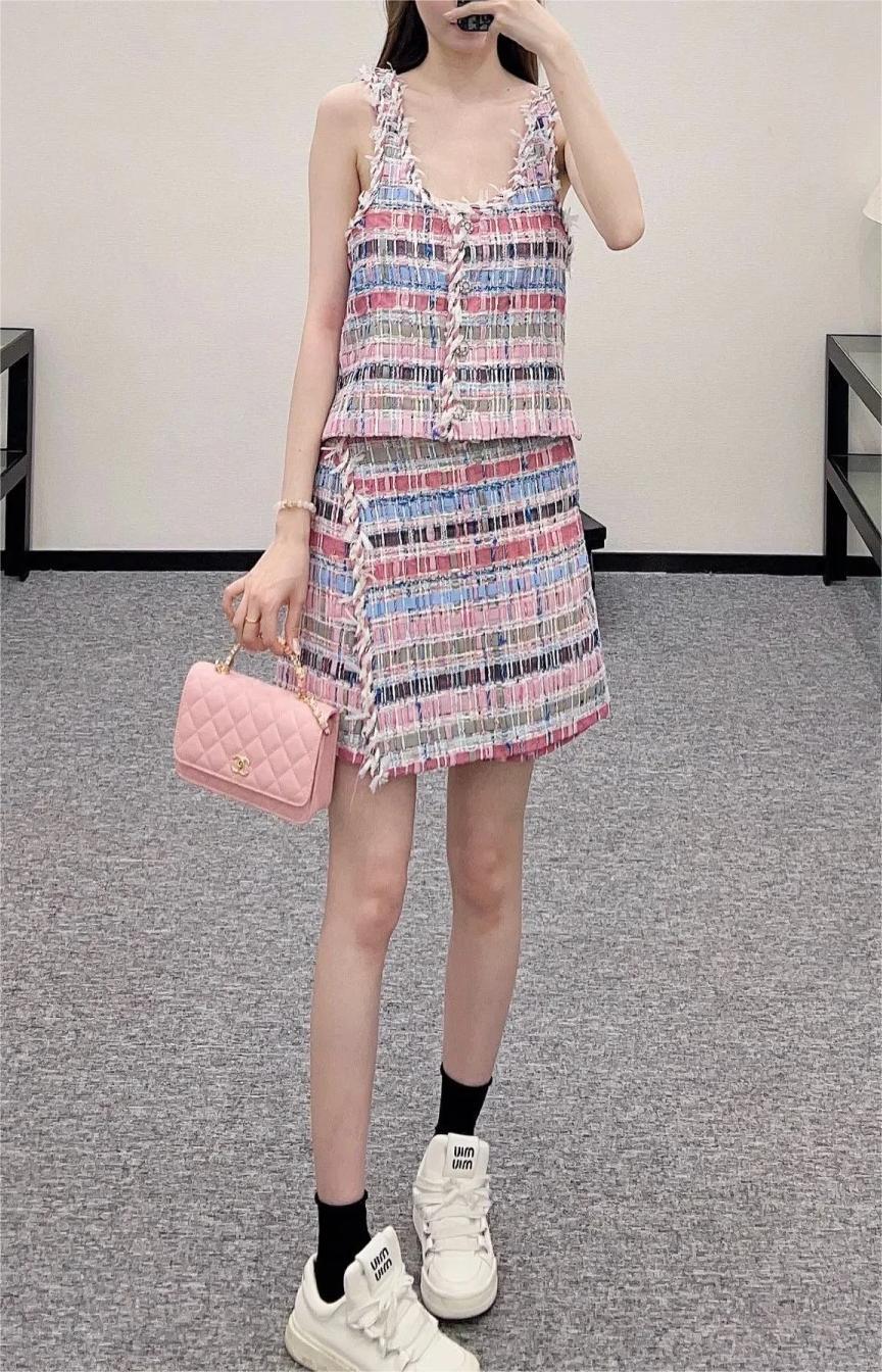 CHANE25SS Colorful Woven Tweed Vest